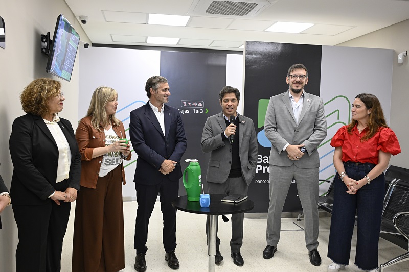 Kicillof inauguró la nueva sucursal del Banco Provincia en el parque industrial
