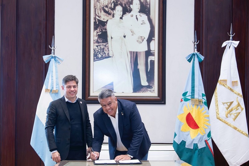 Acuerdo entre Tapia y Kicillof para llevar la selección a La Plata