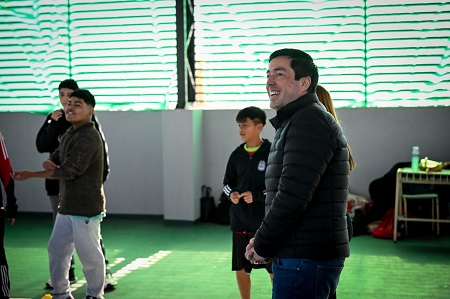 Leo Nardini finalizo su campaña recorriendo las localidades y hablando con los vecinos