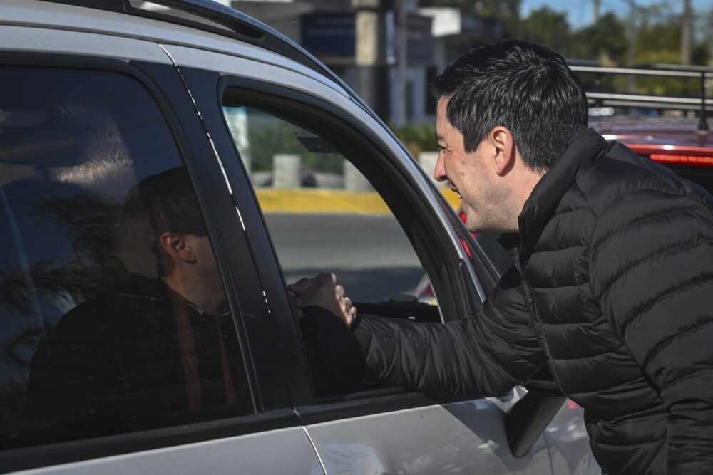 Leo Nardini finalizo su campaña recorriendo las localidades y hablando con los vecinos