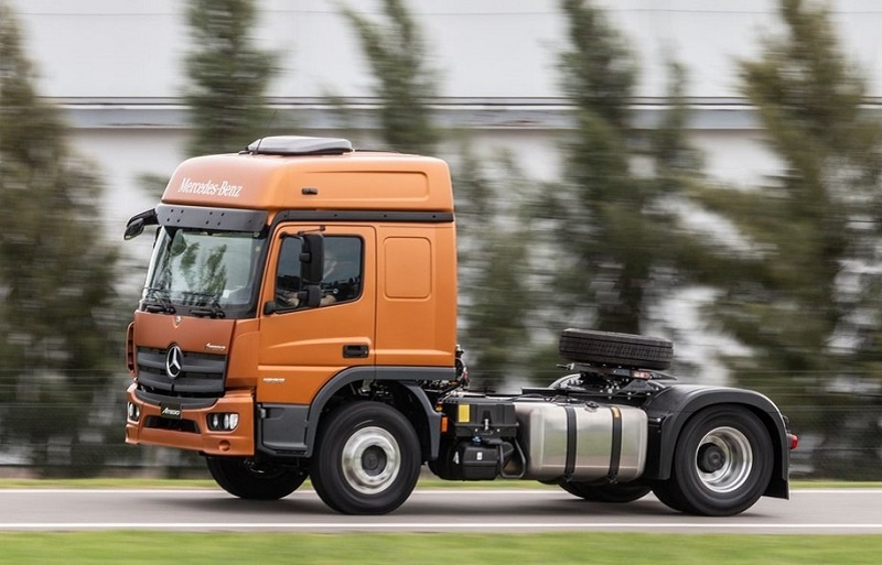 Mercedes-Benz Camiones y Buses:  Una Nueva Generación de Camiones