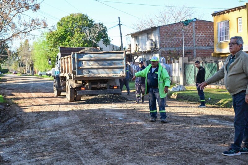 Siguen adelante las obras de estabilizado en las calles de Garín