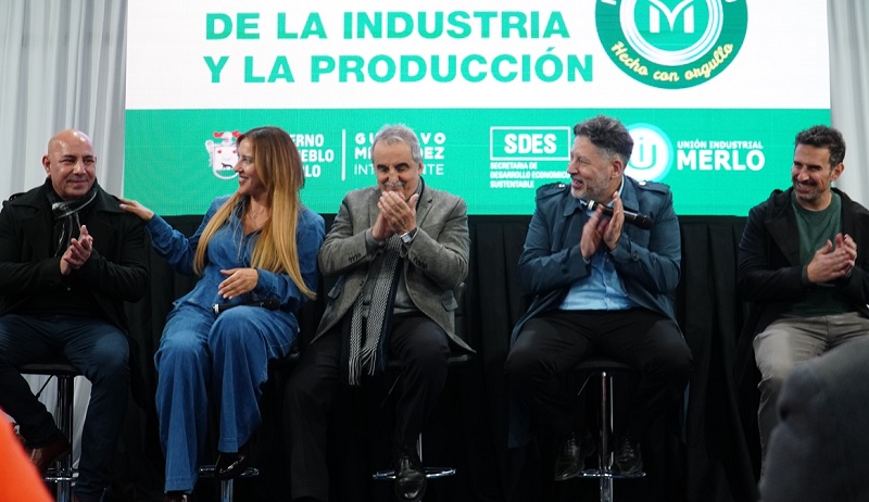 Wado de Pedro y Guillermo Moreno en Merlo junto a Gustavo Menéndez