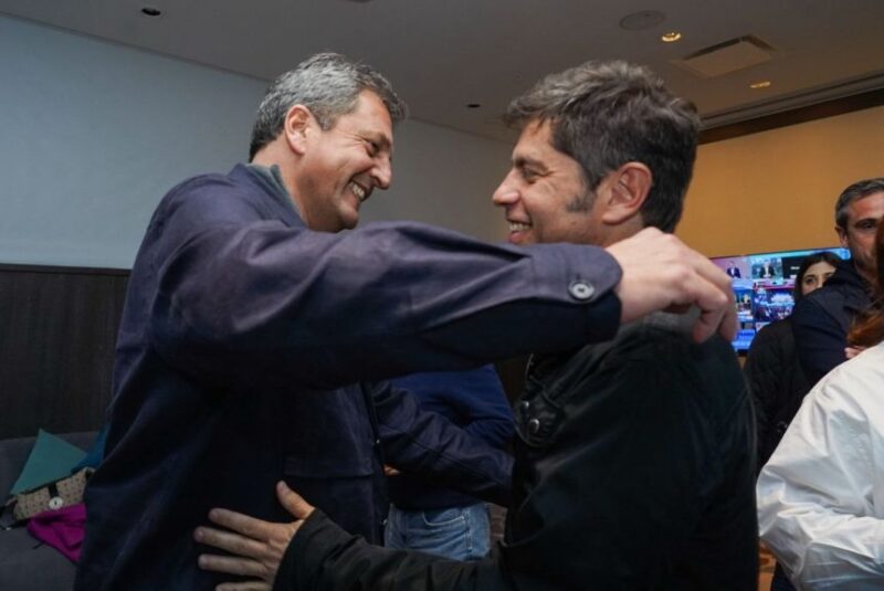 Axel Kicillof llamó a una reunión para empujar la elección en octubre con intendentes y dirigentes