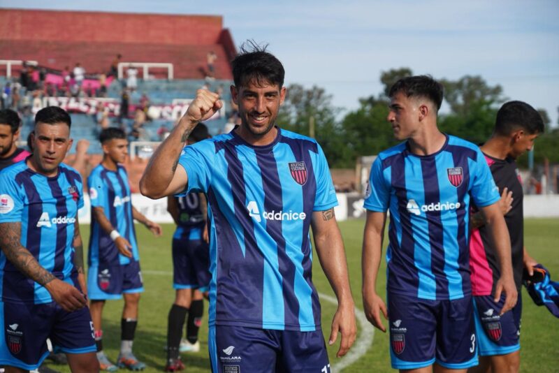 Contundente triunfo de Atlético Escobar en su histórico debut en el Torneo Regional Federal