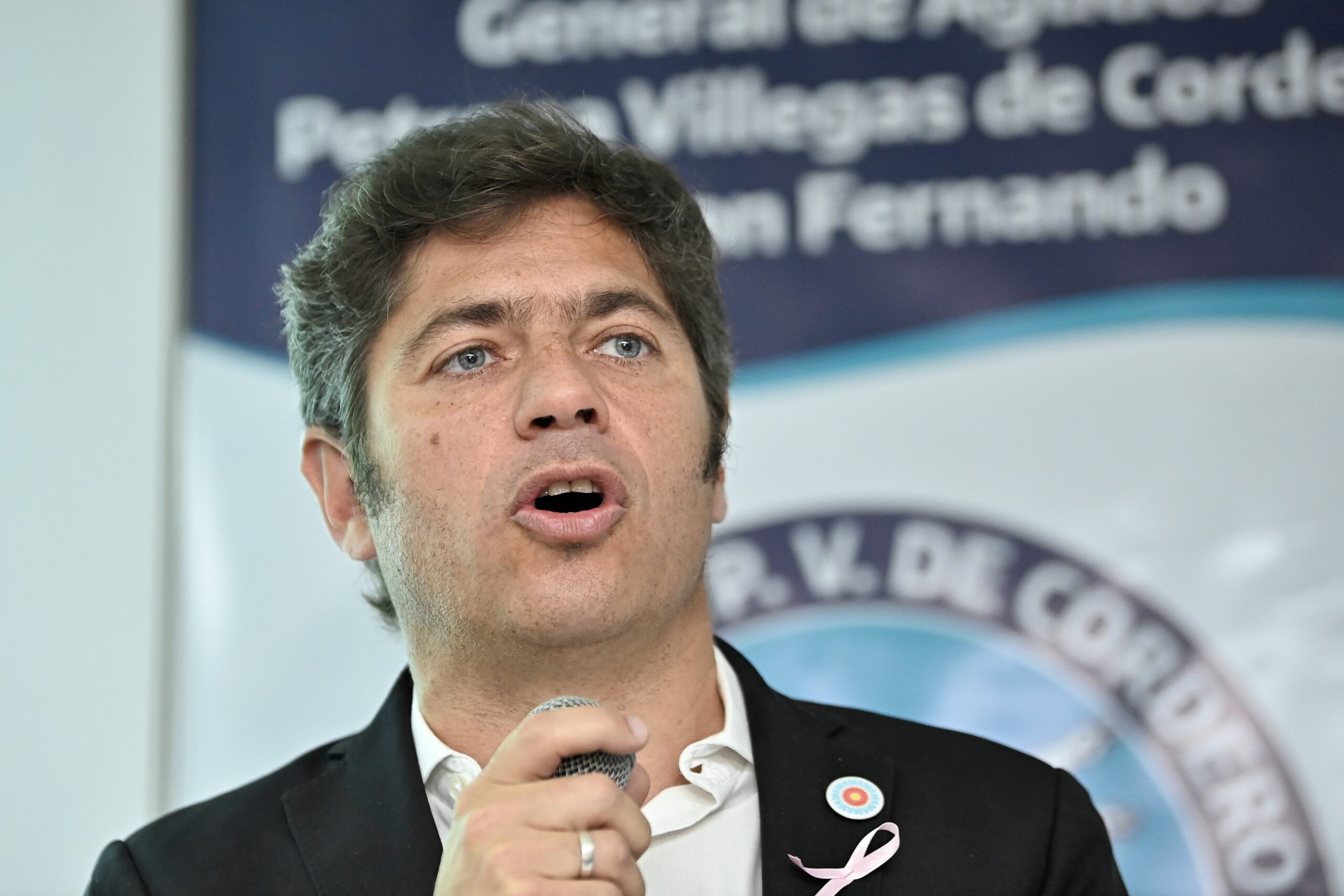 Kicillof junto a Kreplak y el intendente Juan Andreotti recorrieron la sala de mamografía del Hospital Petrona V. Cordero