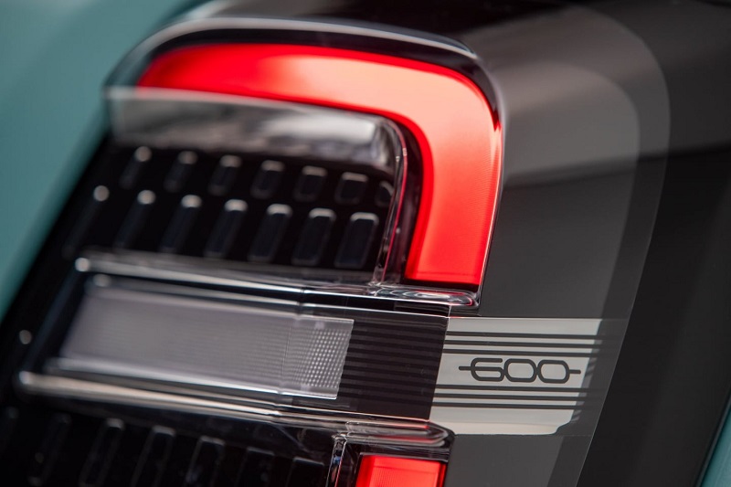 Llegó el nuevo FIAT 600 hybrid, el mejor homenaje a su ilustre antecesor de 1955