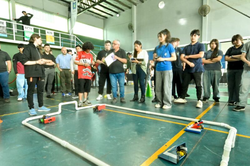 Malvinas Argentinas fue sede del Encuentro Regional de Robótica 2025