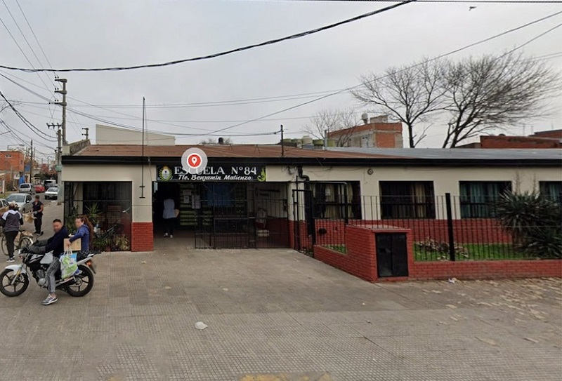 Maestra golpeada en un colegio podría perder un ojo; paro y movilización en San Martín