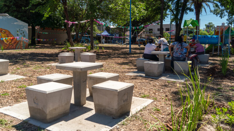 Mariel Fernández inauguró la Plaza Santi en el barrio Franciscanos de Paso del Rey