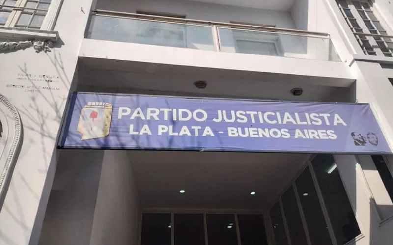 Los cuatro Intendentes enojados con la Cámpora piensan en renovación del PJ Provincial