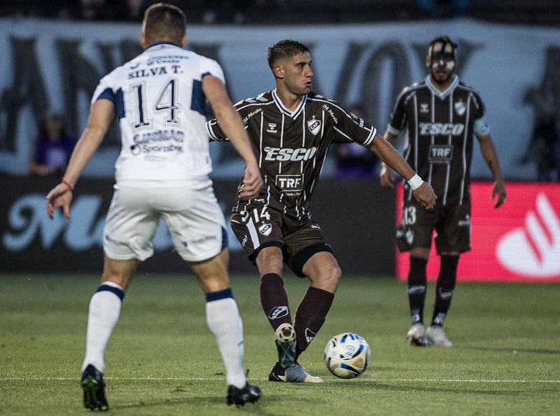Platense se despidió del torneo perdiendo con Gimnasia en Vicente López