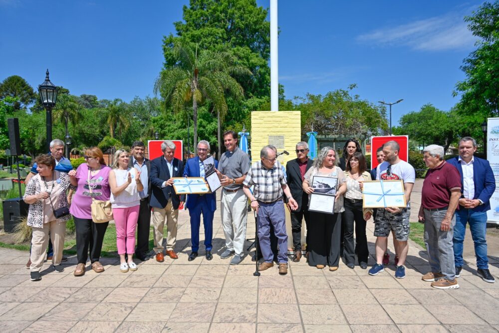 con la presencia del intendente Julio Zamora, Don Torcuato celebró su 98° aniversario