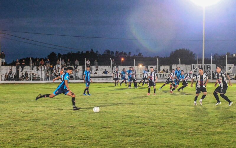 Atlético Escobar logró una victoria fundamental en su visita a Lima