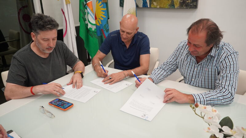 Aumento salarial a municipales de Merlo