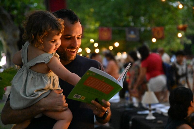 Inspirada en la Antigua Roma, se realizó la 12° Noche de Libros en San Miguel