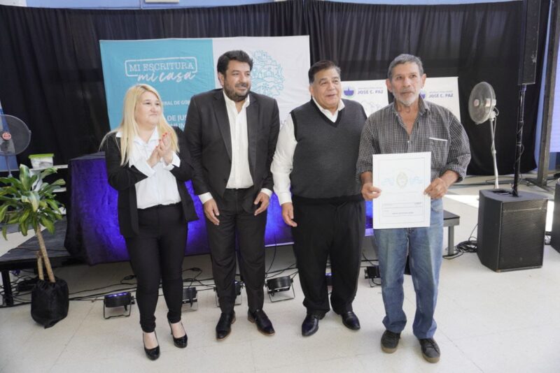 José C. Paz: 346 familias recibieron sus escrituras