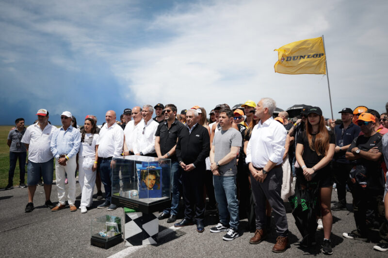 Kicillof asistió al Gran Premio Coronación del Turismo Carretera
