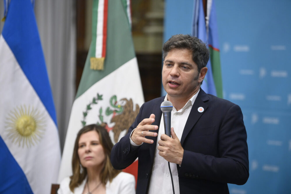 Kicillof participó del lanzamiento internacional que realizó Claudia Sheinbaum del programa de lectura “25 para el 25”