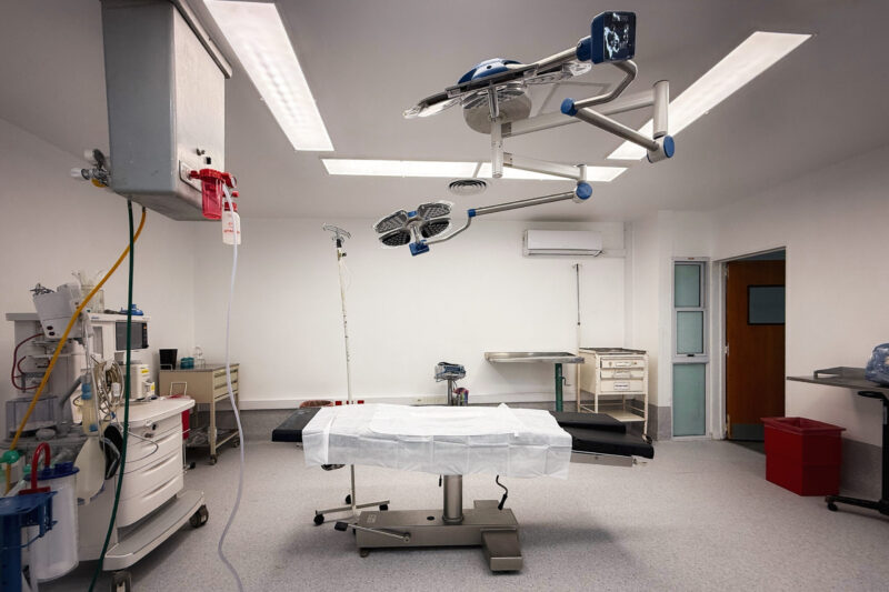 Kicillof recorrió las obras de ampliación en el Hospital “Mariano y Luciano de la Vega”