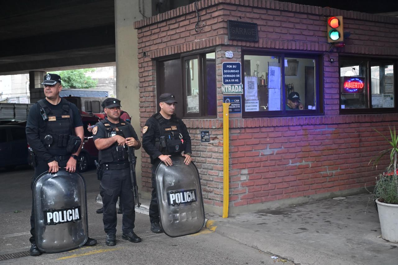 La Ciudad recuperó una casa usurpada en Villa Real y un estacionamiento con contrato vencido que seguía cobrando