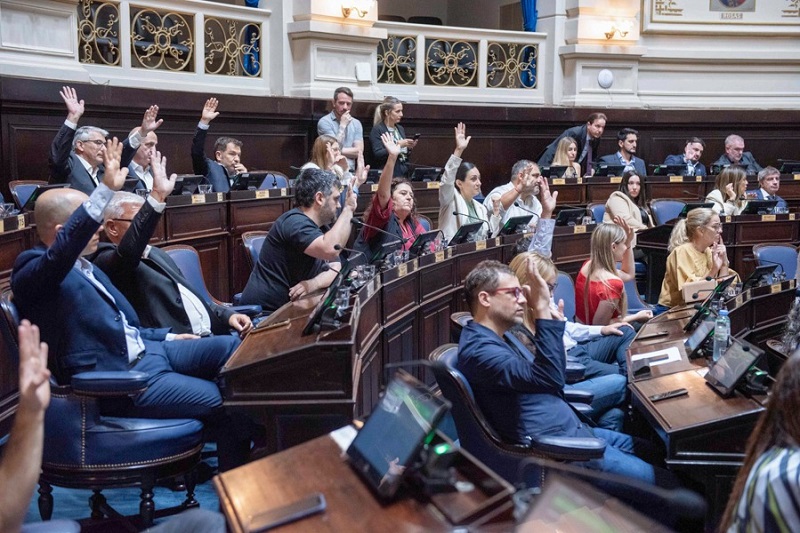 La Legislatura Bonaerense convirtió en Ley el endeudamiento