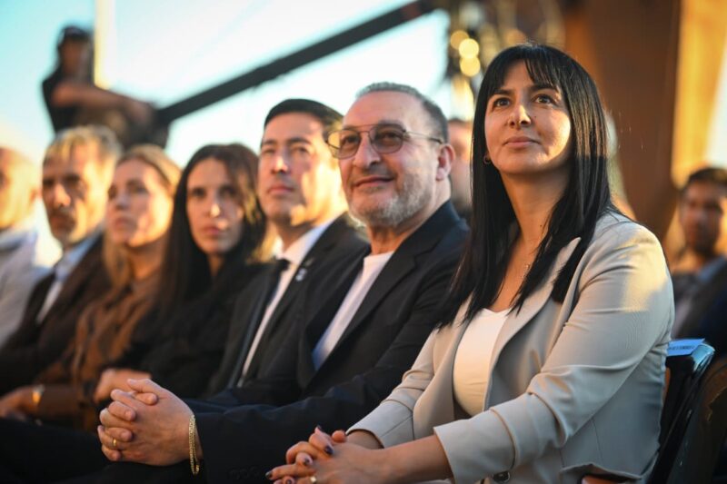 Malvinas Argentinas celebró su 30° aniversario con un emotivo acto encabezado por el intendente Leo Nardini