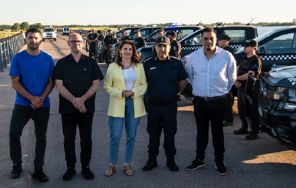 Mariel Fernández presentó móviles para la Guardia Urbana municipal