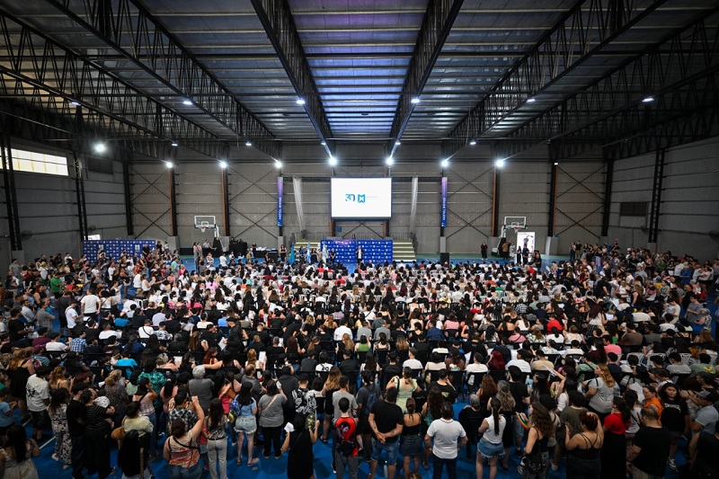 Más de 1.500 vecinas y vecinos egresaron del Centro Municipal de Estudios de Malvinas Argentinas
