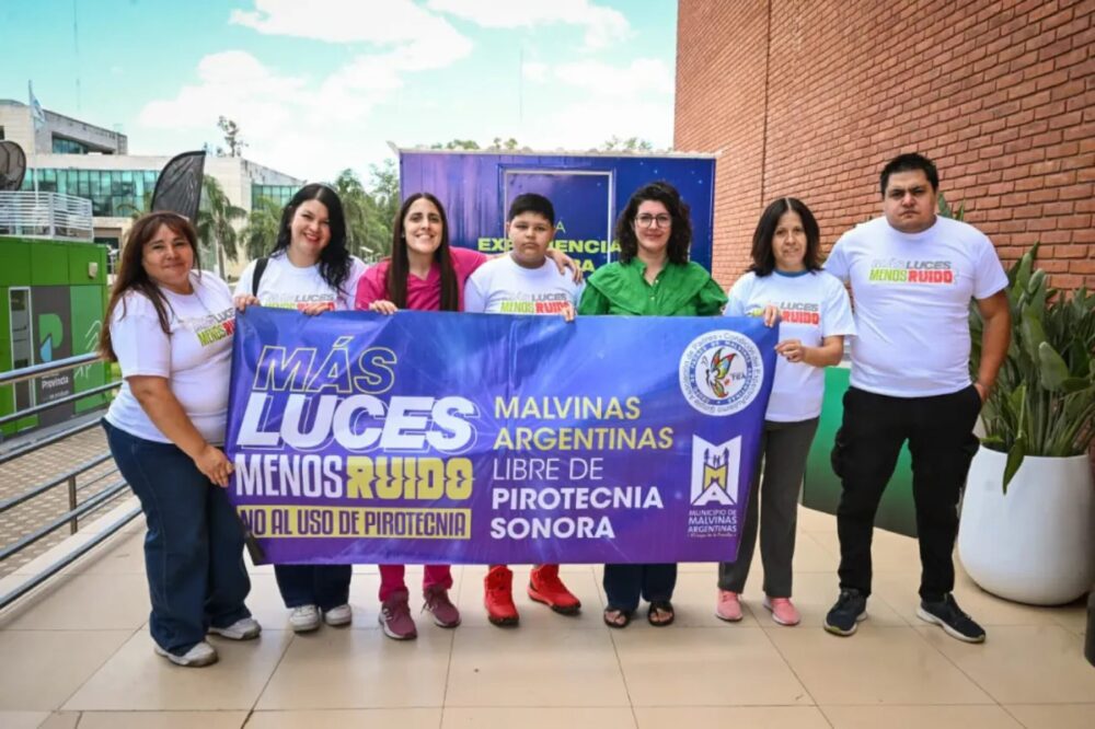 Más luces, menos ruido Malvinas Argentinas refuerza la campaña en contra del uso de pirotecnia sonora