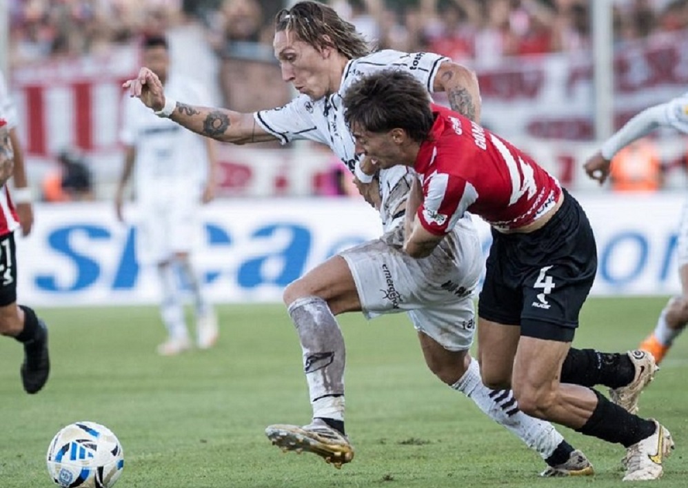 Platense peleo todo el partido pero no alcanzo y Estudiantes se quedo con el triunfo