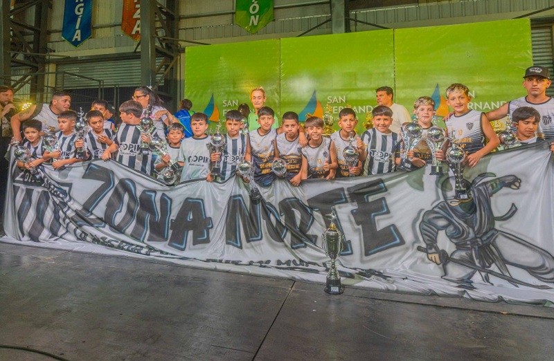 San Fernando premió a 3.000 chicas y chicos de su Liga de Fútbol Municipal