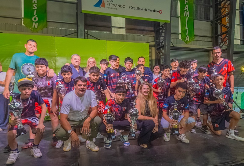 San Fernando premió a 3.000 chicas y chicos de su Liga de Fútbol Municipal