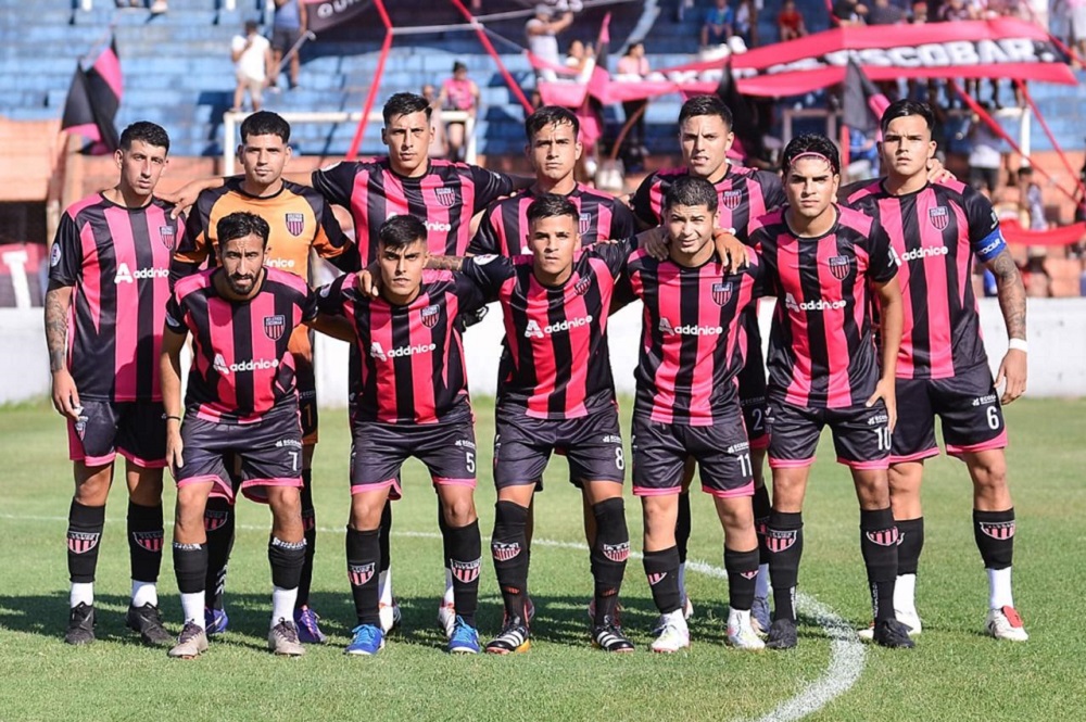 Atlético Escobar está en semifinales y ahora enfrenta al poderoso Unidos de Olmos