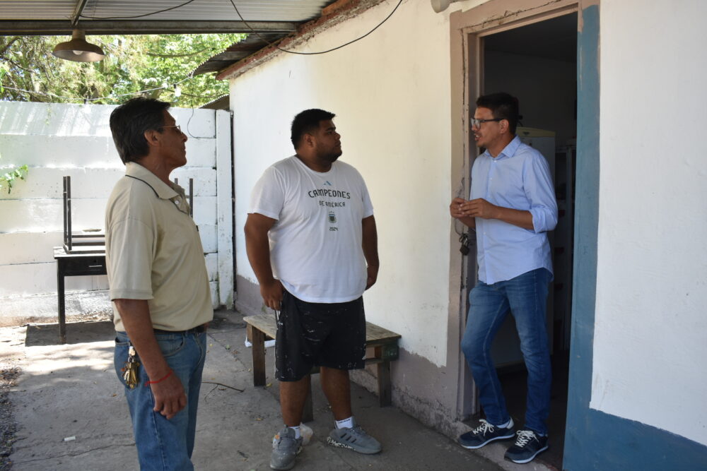 Cardozo visitó el Club Futuro Santa Rita y destacó el acompañamiento del Estado a los clubes de barrio