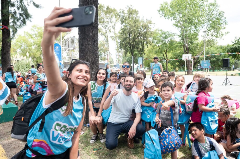 Comenzó la colonia de verano de Hurlingham y los Reyes Magos con miles de chicos
