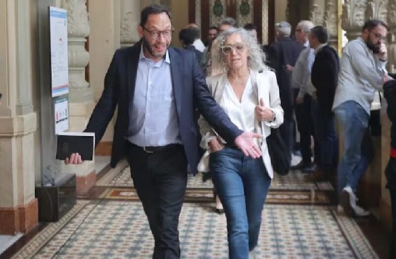 Diputados fueron a la Justicia para frenar el DNU de Inteligencia. Denuncian abuso de poder