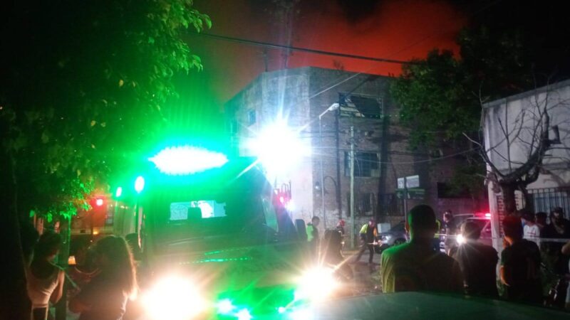 Incendio con explosión en una fabrica de San Fernando