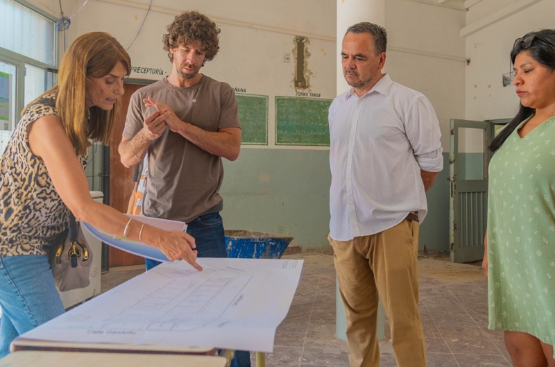 Juan Andreotti recorrió obras de las 7 escuelas que renueva el Municipio de San Fernando