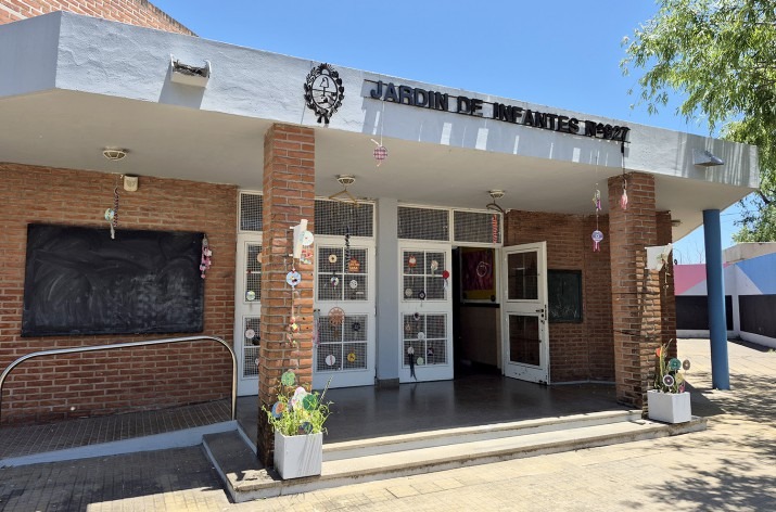 Julio Zamora supervisó la refacción integral del Jardín de Infantes N° 927 en Troncos del Talar
