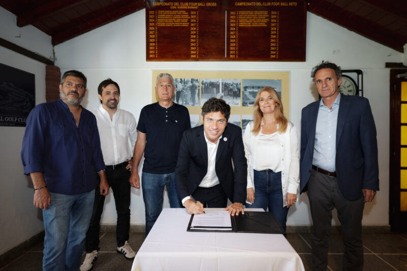 Kicillof: “Trabajamos para que la temporada resista a las políticas económicas que destruyen el turismo local”