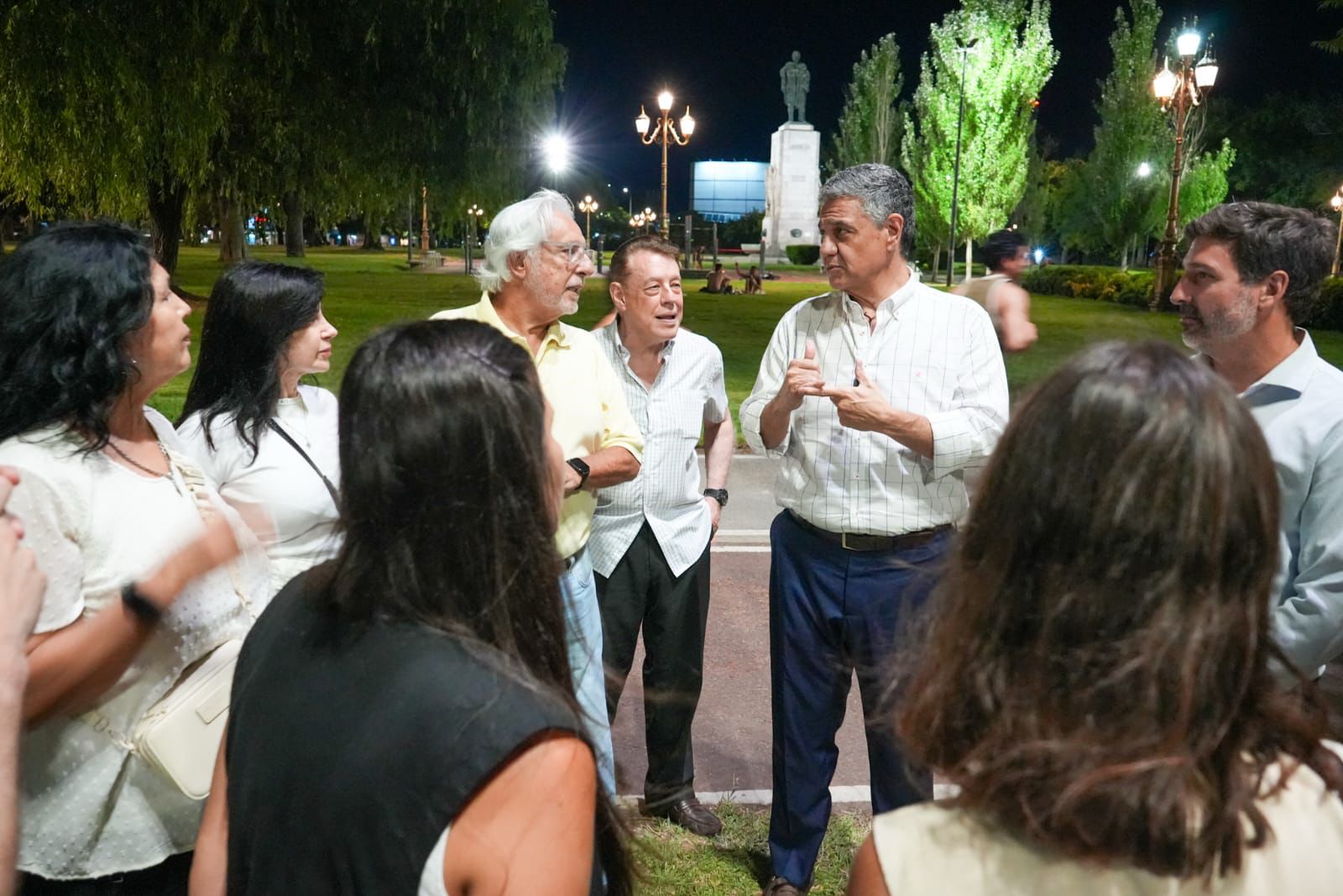 La Ciudad, más segura de noche: avanza el plan de recambio de luces que iluminan más y consumen menos