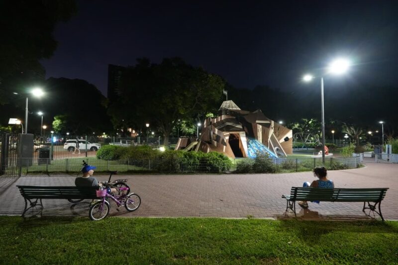 La Ciudad, más segura de noche: avanza el plan de recambio de luces que iluminan más y consumen menos