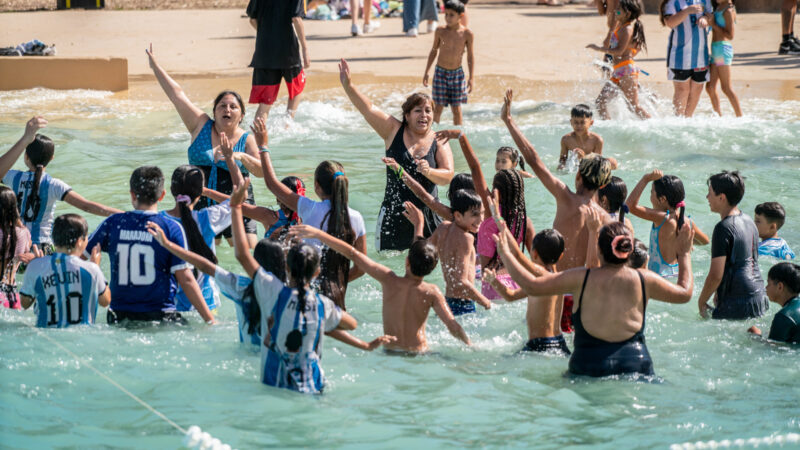 Mariel Fernández visitó las Escuelas Abiertas en Verano
