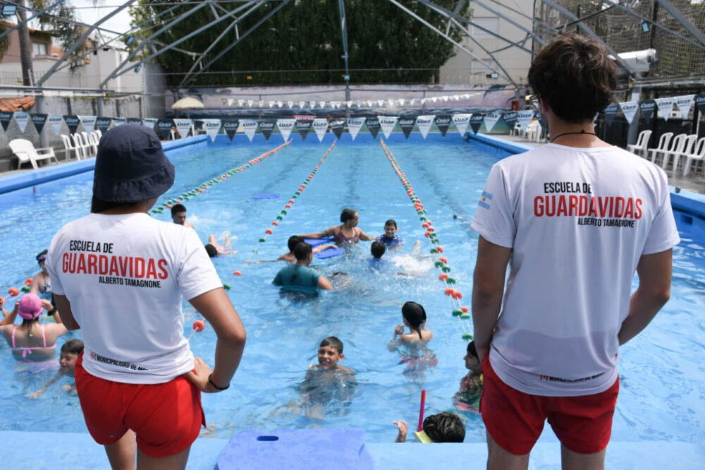 Morón sigue abierta la preinscripción para la Escuela Municipal de Guardavidas