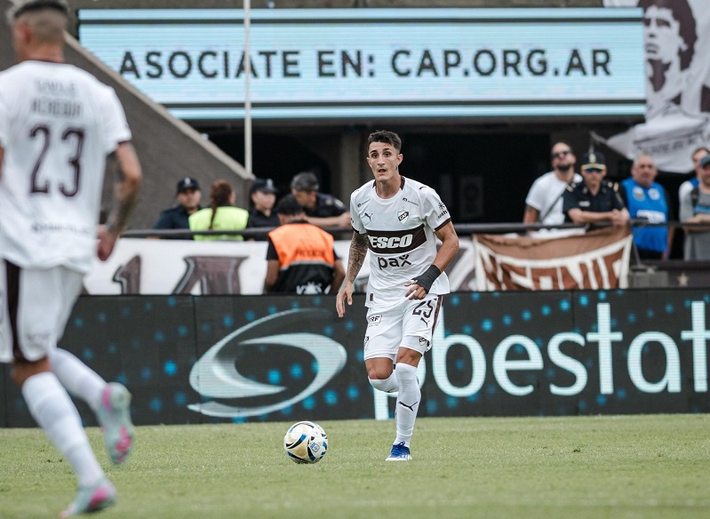 Platense le gano a Instituto en Vicente López y lidera