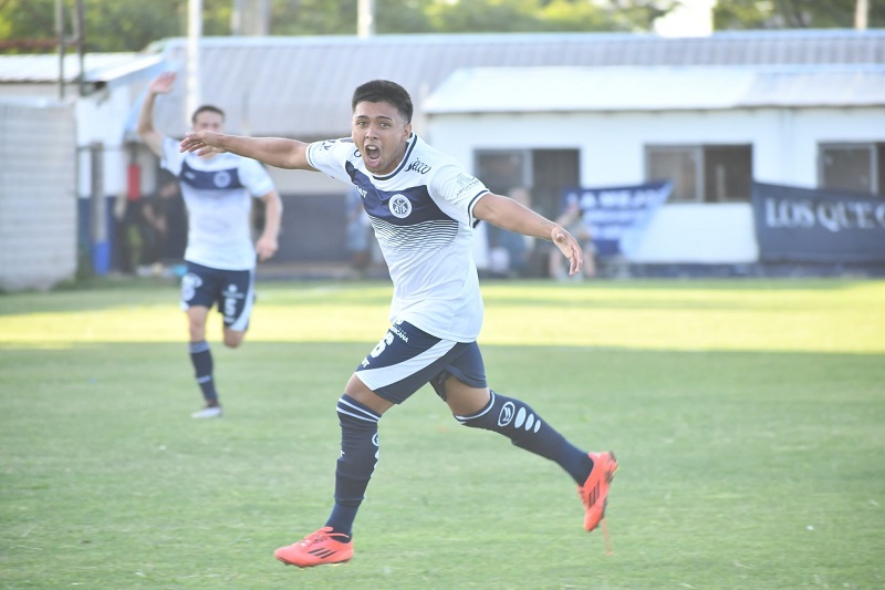 Acassuso sigue a toda marcha y gano jugando muy bien a Racing de Córdoba