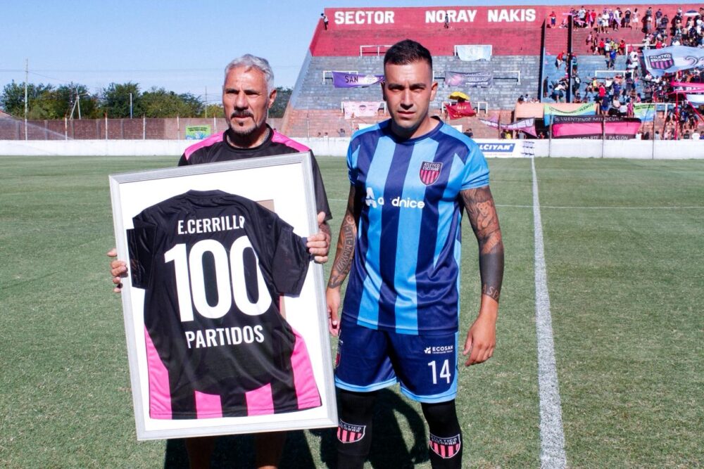 Atlético Escobar reconoció a “Machi” Cerrillo por sus 100 partidos en el club
