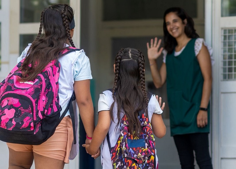 Comenzó la campaña “La Escuela te espera” contra la deserción escolar en San Isidro