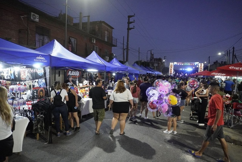 Continua "Verano en tu Barrio" la 3° edición con gran éxito en Av. Croacia